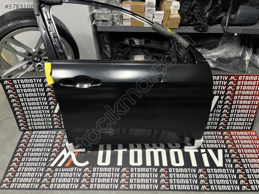 Fiat Egea Sağ Ön Kapı 52204527