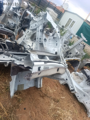Renault taliant sağ ön podya şase