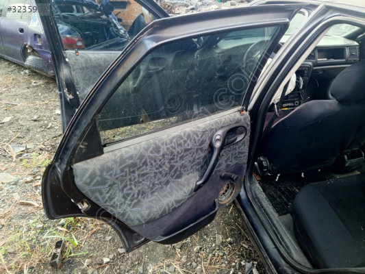 OPEL VECTRA 1.6 ARKA KAPILAR
