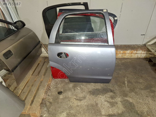 ÖZMEN OPEL CORSA C ÇIKMA SAĞ ARKA KAPI