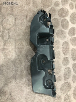 DACIA DUSTER SAĞ ÖN TAMPON BRAKETİ