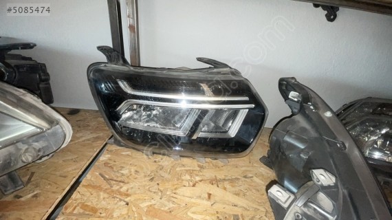 DACIA DUSTER ORJINAL ÇIKMA SAĞ FAR YY
