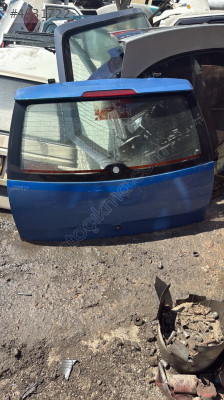 Tata indica bagaj kapağı