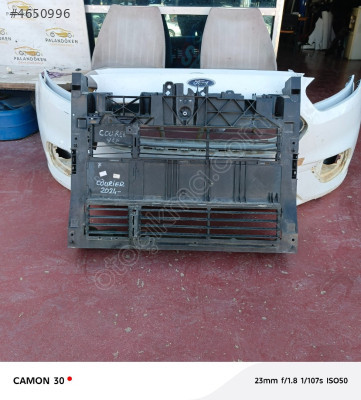 Ford courier ön panel 2023