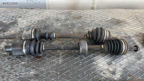 RENAULT CLİO 2 SAĞ SOL AKS