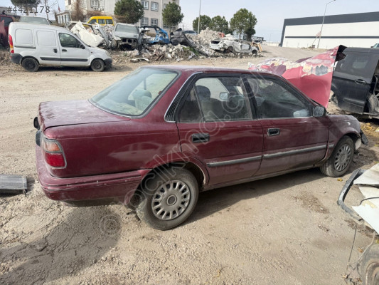 Toyota Corolla 1989 - 1992 Karbüratör