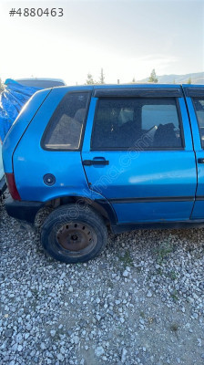 Fiat Uno sağ arka kelebek camı
