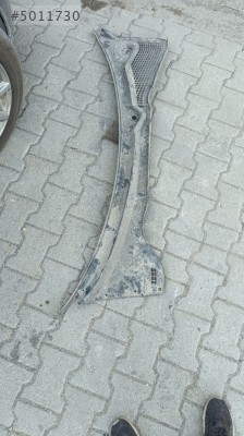 FIAT EGEA CROSS ÖN CAM IZGARASI
