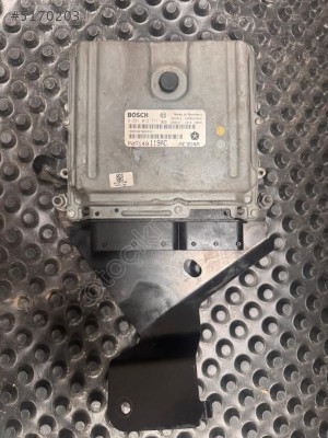 CHRYSLER 300 C MOTOR BEYNİ 0281013771