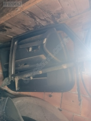 Audi A4 B7 kapı direği sol