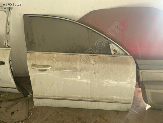 Skoda Superb SAĞ önkapı çıkma PARÇA 2013 HATASIZ - Skoda Orijinal Çıkma Parça Ankara