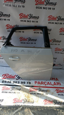 AUDİ A4 SAĞ ARKA KAPI ÇIKMA ORJİNAL