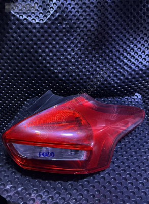FORD FOCUS 3 HB SAĞ STOP