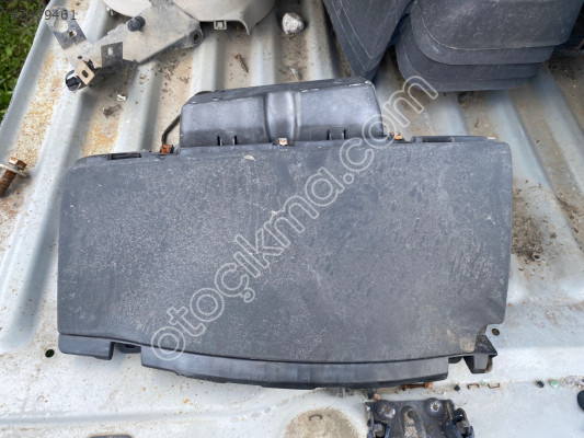 CITROEN BERLİNGO SİGORTA ÜST KAPĞI
