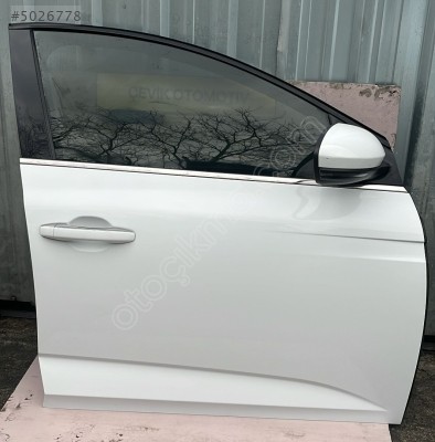 RENAULT MEGANE 4 SAĞ ÖN KAPI ÇEVİK OTO ÇIKMA