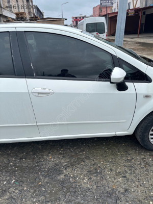 Fiat Linea sağ ön kapı