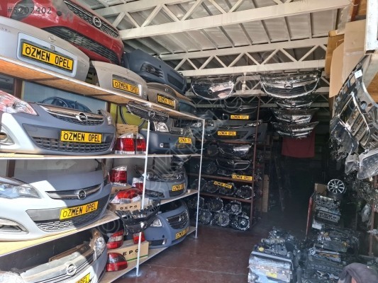 ÖZMEN OPEL VECTRA A B C ÖN KAPUT PANEL