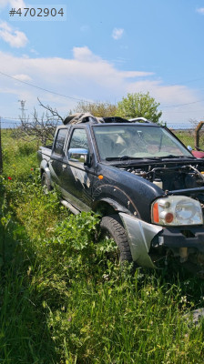 NİSSAN NAVARA ÇIKMA ORJINAL SAĞ KAPI