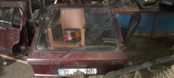 Opel Kadett Hatchback arka bagaj kapağı