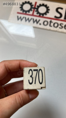 8D0951253 audi a3 370 nolu röle