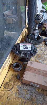 Isuzu NLR kilit kutu