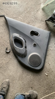 2005 nissan micra sol ön kapı döşemesi