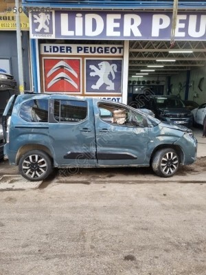 OPEL  COMBO  ÇIKMA   ÇAMURLUK