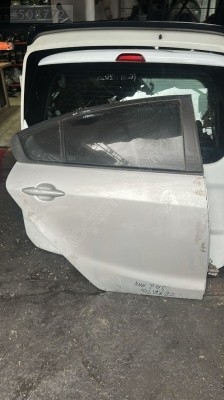 KİA CERATO SAĞ ARKA KAPI KONUKOTO