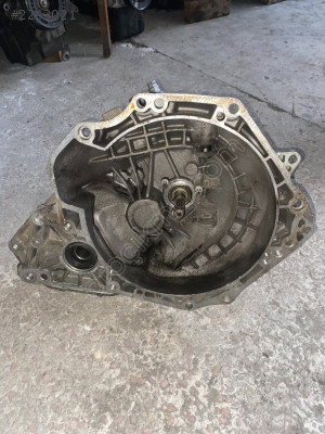 OPEL CORSA E 1,2-1,4 BENZİNLİ MANUEL ŞAMZIMAN