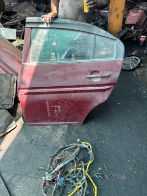 Hyundai accent era sol arka kapı