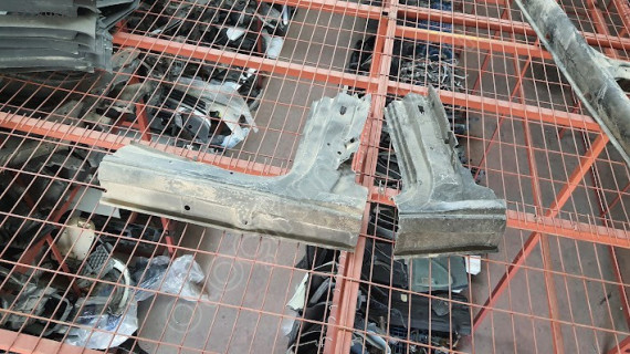Audi Q7 Sağ Marşbiyel Sacı