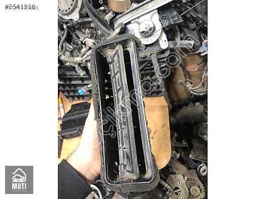 Mitsubishi Carizma Orta Difüzör