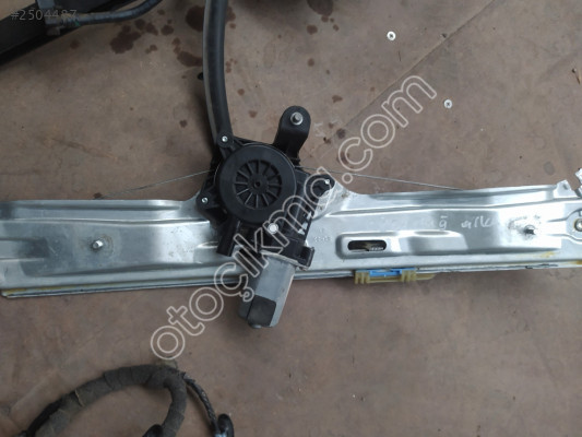 Fiat egea sağ arka kapı cam krikosu