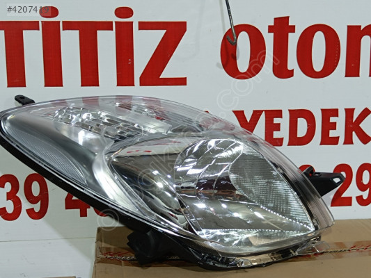 TOYOTA YARİS FAR