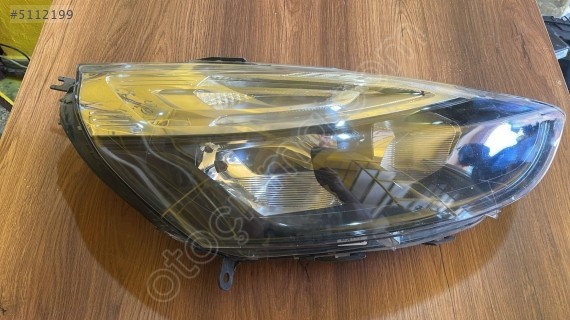 RENAULT CLİO 4 SAĞ FAR