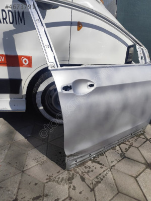 2015 üstü crv sağ ön kapi