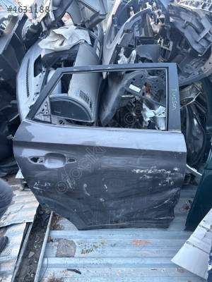 Hyundai Tucson Hundred sağ arka kapı