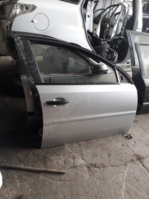 OPEL VECTRA C SAĞ ÖN DOLU KAPI MG OTO