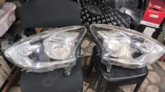 Nissan Mİcra K13 (2014-2018) Sağ-Sol Çıkma Orjinal Far