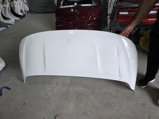 OPEL COMBO E BEYAZ MOTOR KAPUTU ORJINAL LOKALLİK