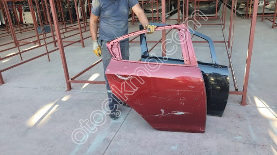ALFA ROMEO GIULIETTA SAĞ ARKA KAPI