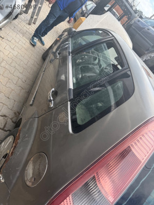 Ford Fiesta sol arka kapı
