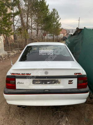 Vectra arka çamurluk