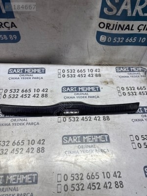 ÇIKMA TOYOTA COROLLA 101 ARKA PANEL ÜST PLASTİĞİ
