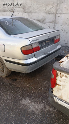 Nissan Primera arka cam
