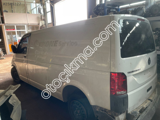 T7 Transporter sol arka kesme çamurluk Çıkma volkswagen - Vossan Otomotiv T7 Transporter sol arka kesme çamurluk Çıkma volkswagen - Volkswagen Orijinal Çıkma Yedek Parça Ankara