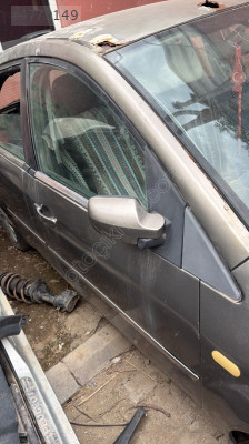 Ford Fiesta sağ ön kapı