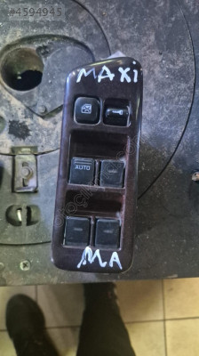 Nissan Maxima Dörtlü Cam Düğmesi