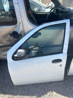 Fiat Albea sol ön kapı