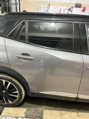PEUGEOT 2008 SAĞ ARKA KAPI